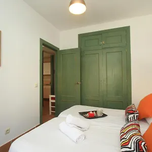 Apartment Bed And Snow Family, Sierra Nevada